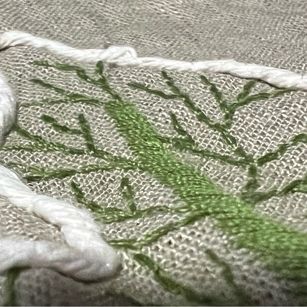 Olive linen embroidered with raised stitching jacket and pant set size SMALL - Picture 5 of 9